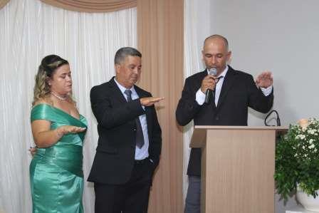 Mesa Diretora 2025-2026: Presidente Aldeir Martins de Sá (direita), Vice Presidente Anilson Rodrigues de Souza (centro) e Secretária Larissa Mirelle Araújo Costa (esquerda)